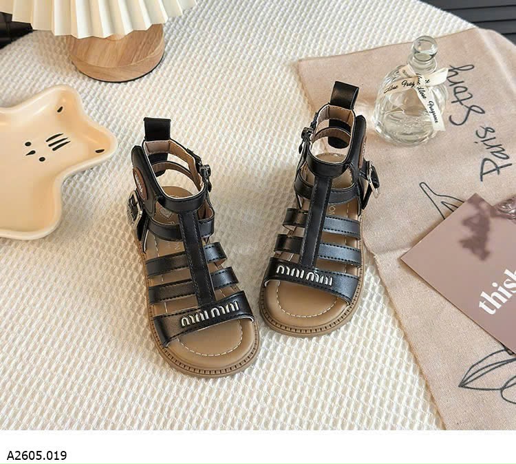 Sandal thời trang Sỉ giá  sz 26-30: 130k sz 31-36: 139k
