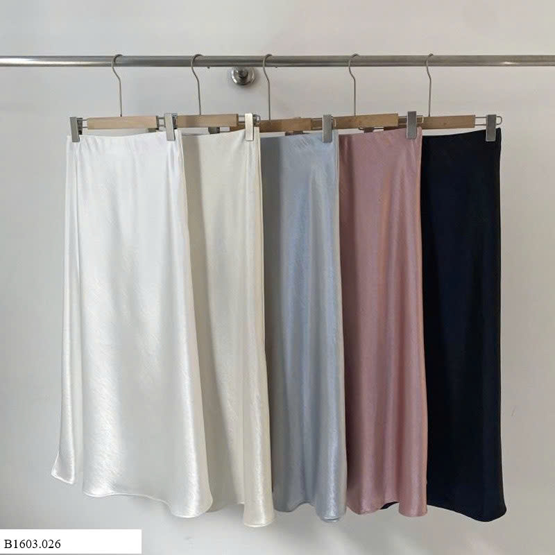 CHÂN VÁY ĐUÔI CÁ VẢI SATIN TENCEL Sỉ 158k