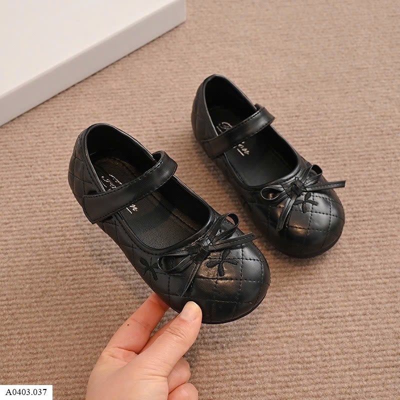 GIÀY BÚP BÊ TRẦN TRÁM THÊU NƠ   Giá sỉ như sau: sz 26-30 : 112k sz 31-36 : 122k