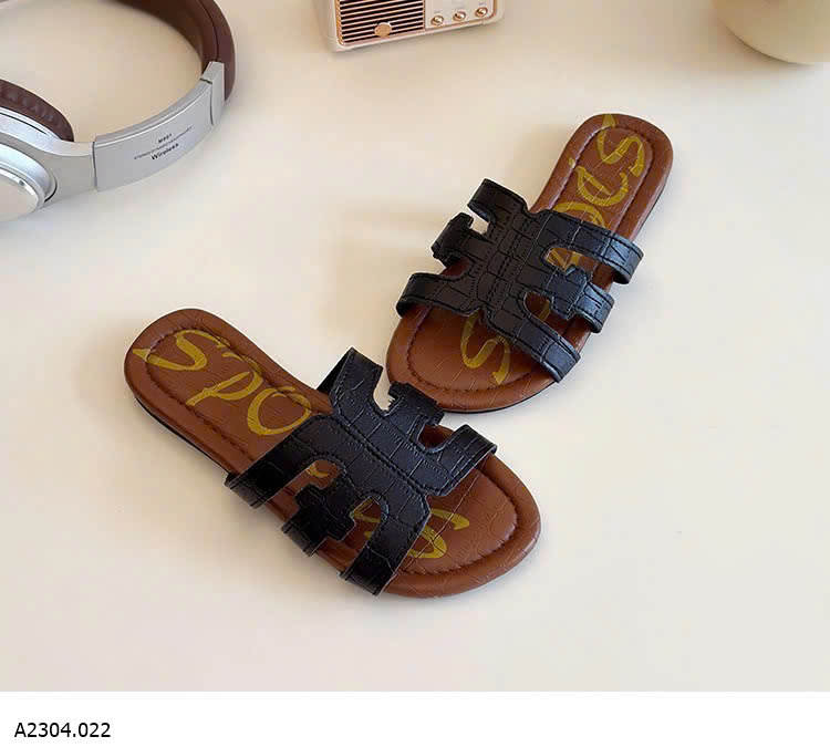 DÉP LÊ CHO BÉ GÁI Sỉ  giá  sz 26-30: 108k  sz 31-36: 118k 