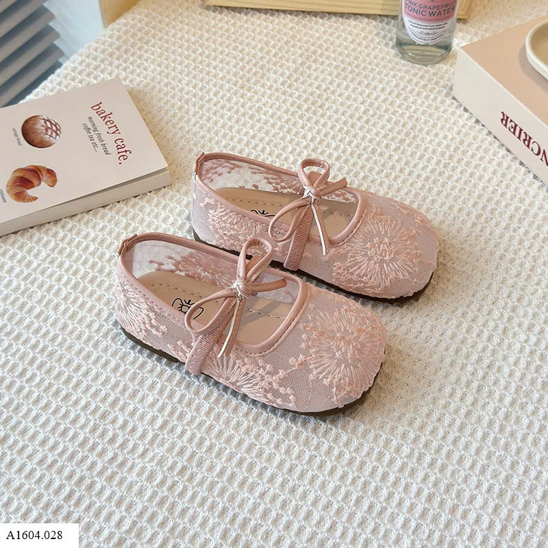 Giày ren lưới siêu xinh   Giá sỉ như sau: sz 21-30: 123k  sz 31-35: 130k 