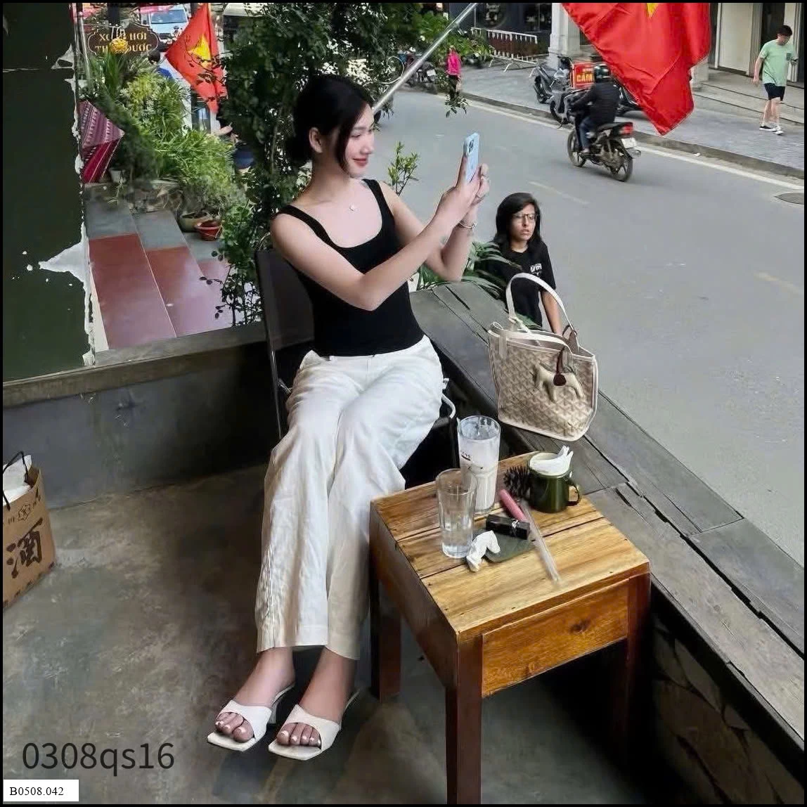 Quần dáng suông cạp chun   Giá sỉ 150k