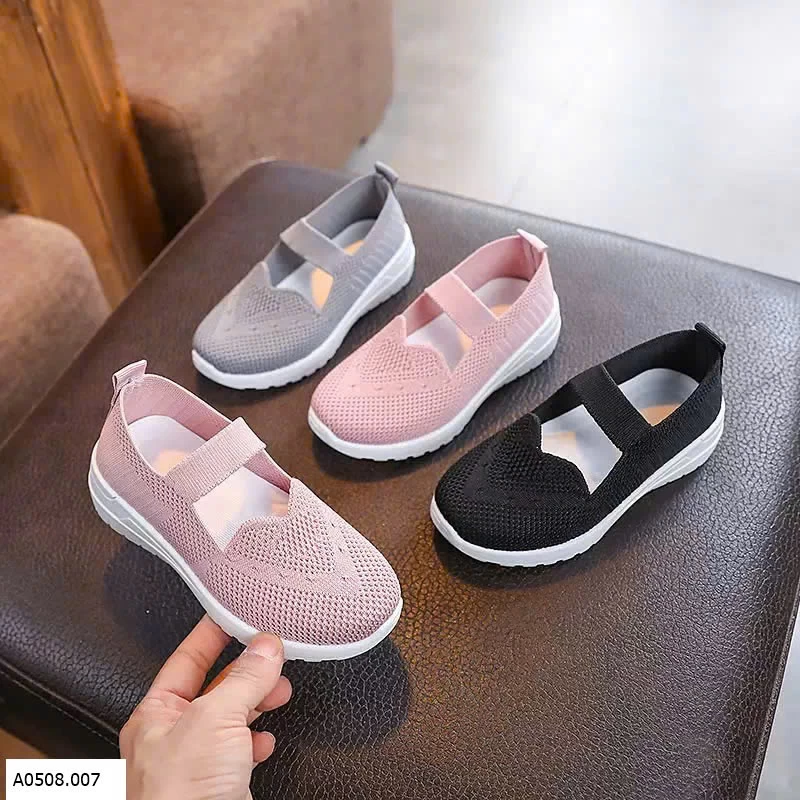 GIÀY LƯỚI QUAI DÁN CHO BÉ    Sỉ Sz 26-31 #89k Sz 32-37 #99k