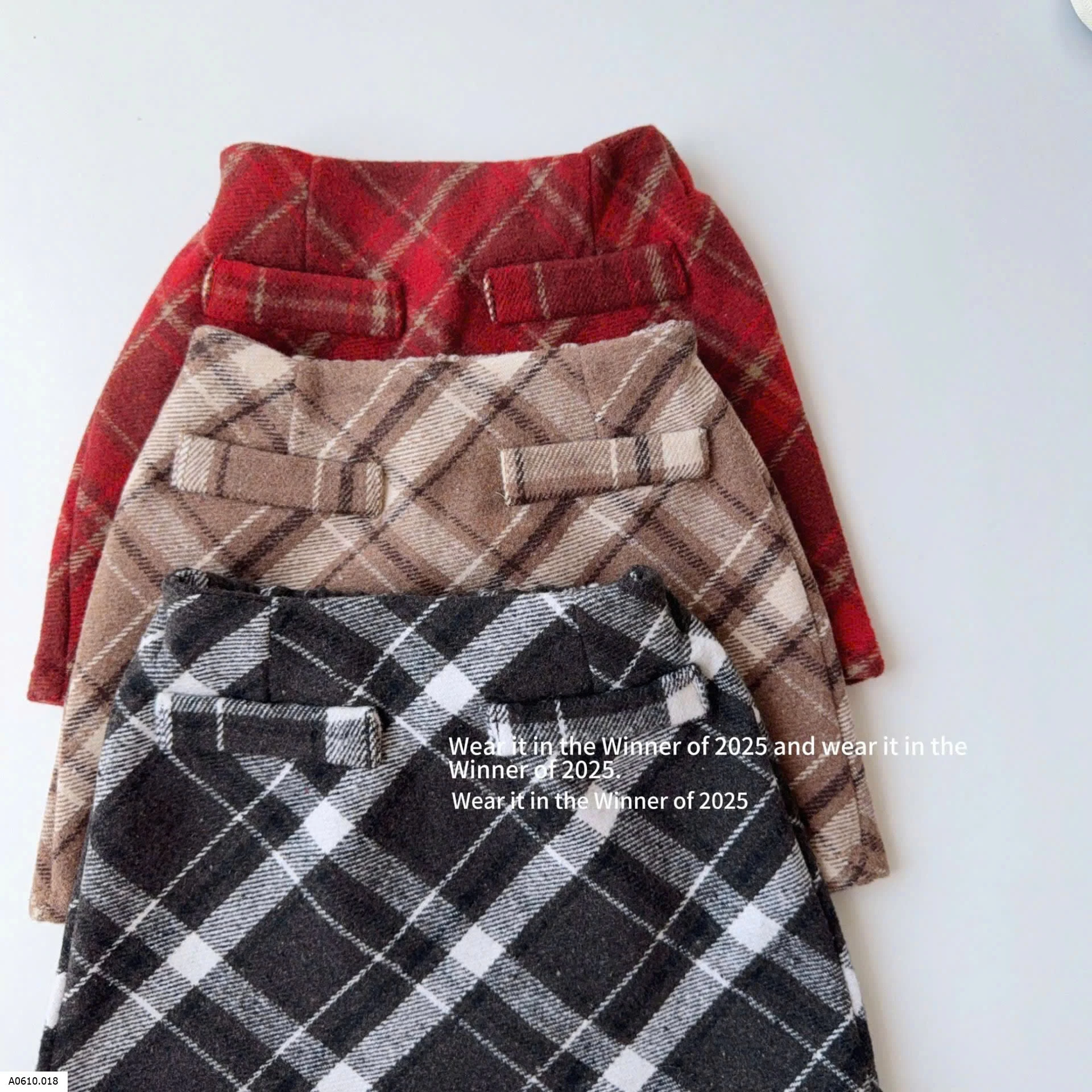 SET ÁO DÀI TAY MIX CV KẺ BG Giá sỉ áo: 127k  cv: 150k 