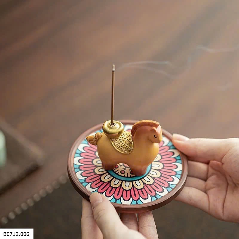 SET GIÁ NGỰA ĐỐT TRẦM + KHAY ĐỰNG + HƯƠNG TRẦM  Giá sỉ 100k