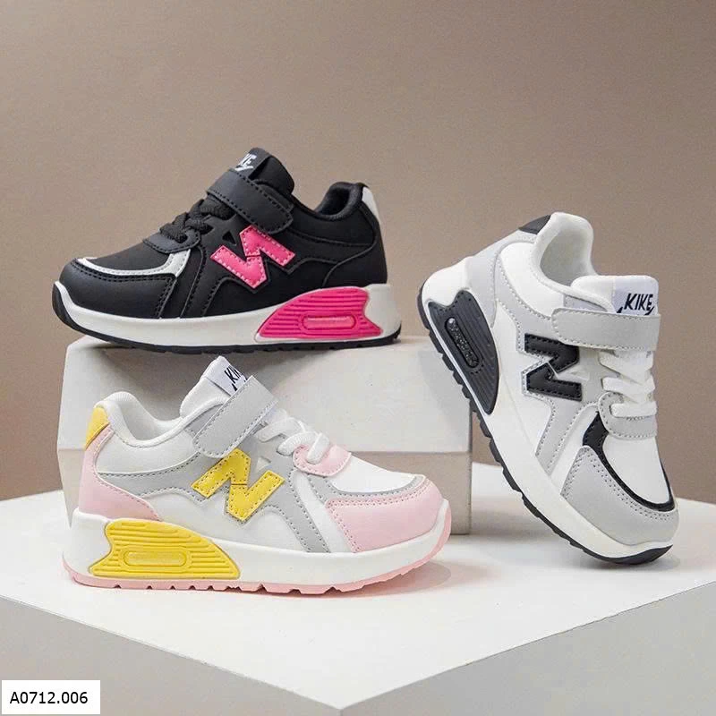 BST GIÀY THỂ THAO QUAI DÁN MẪU MỚI 2025 Giá sỉ Sz 26-30: 135k sz 31-37: 145k