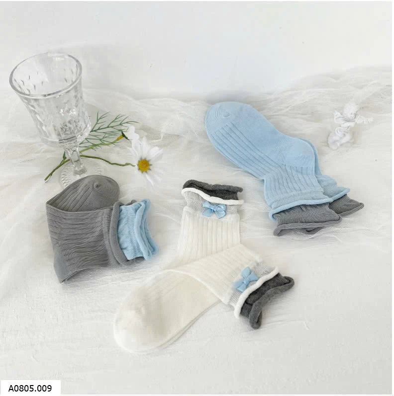  SET 3 ĐÔI TẤT PHỐI MÀU  Sỉ 45k/ set 3 đôi