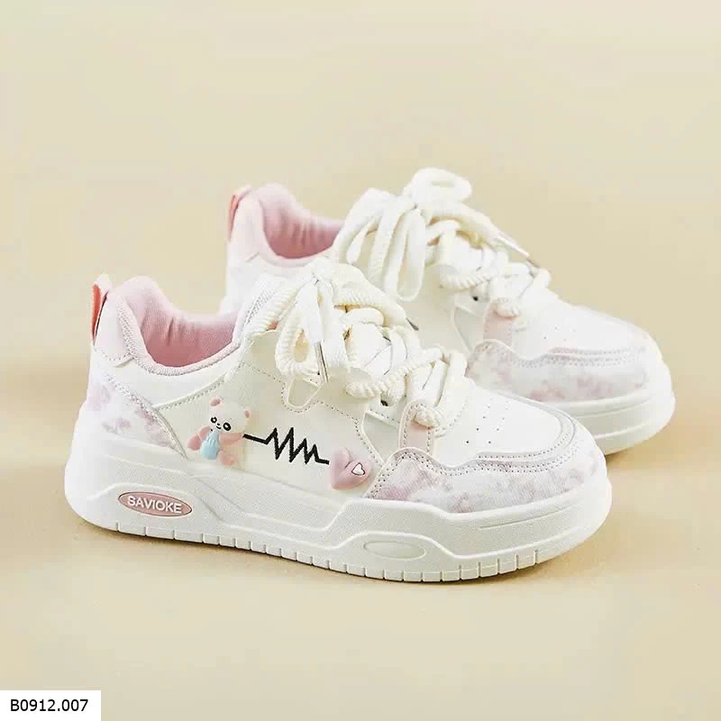 GIÀY THỂ THAO GẮN GẤU TRÚC  Giá sỉ 158k