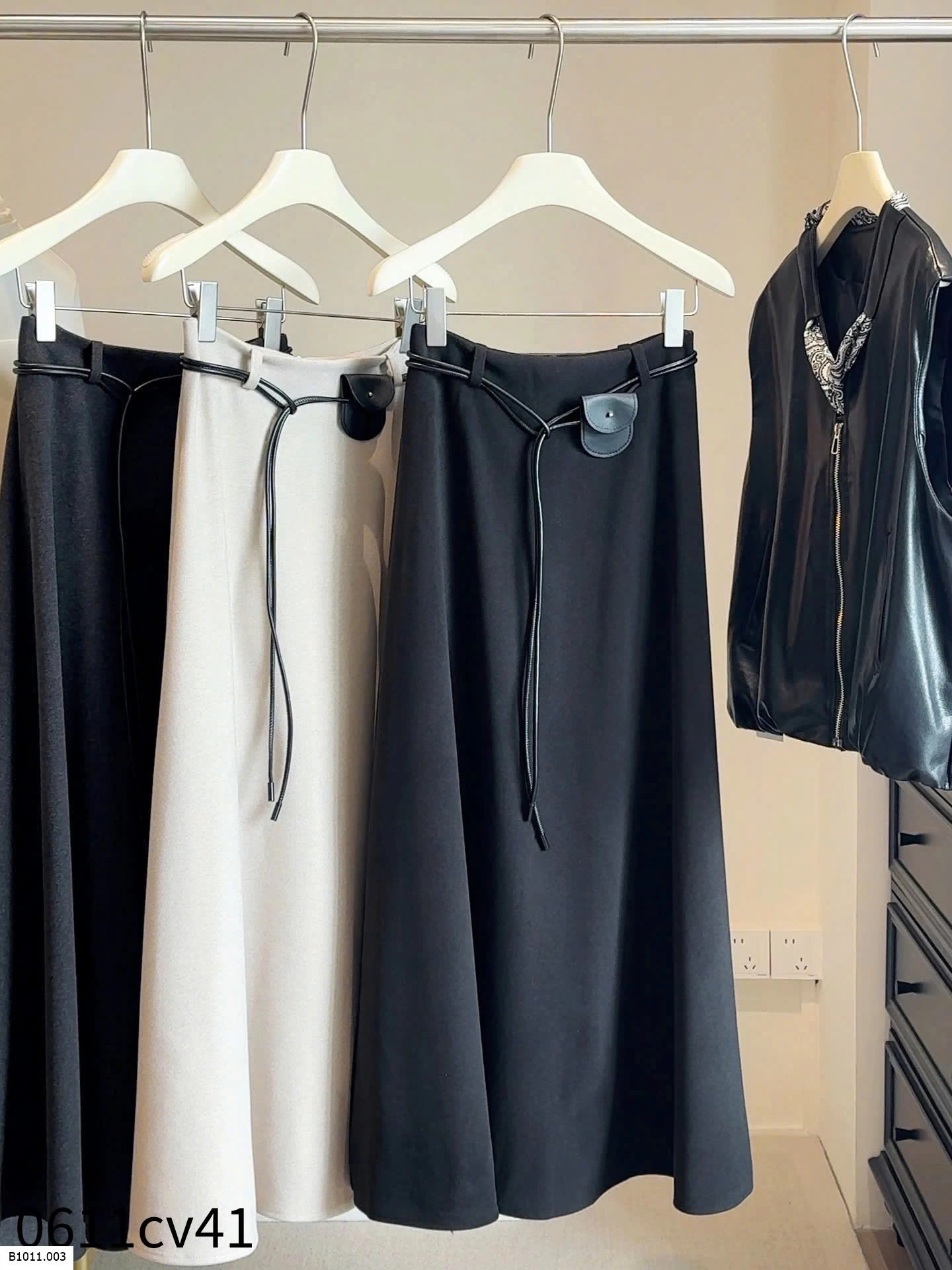 CHÂN VÁY NHIỀU TẦNG ANNA  Giá sỉ 225k