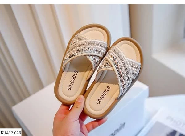 DÉP LÊ QUAI CHÉO THỔ CẨM Giá như sau: sz 26-30: #122kk sz 31-37: #131k