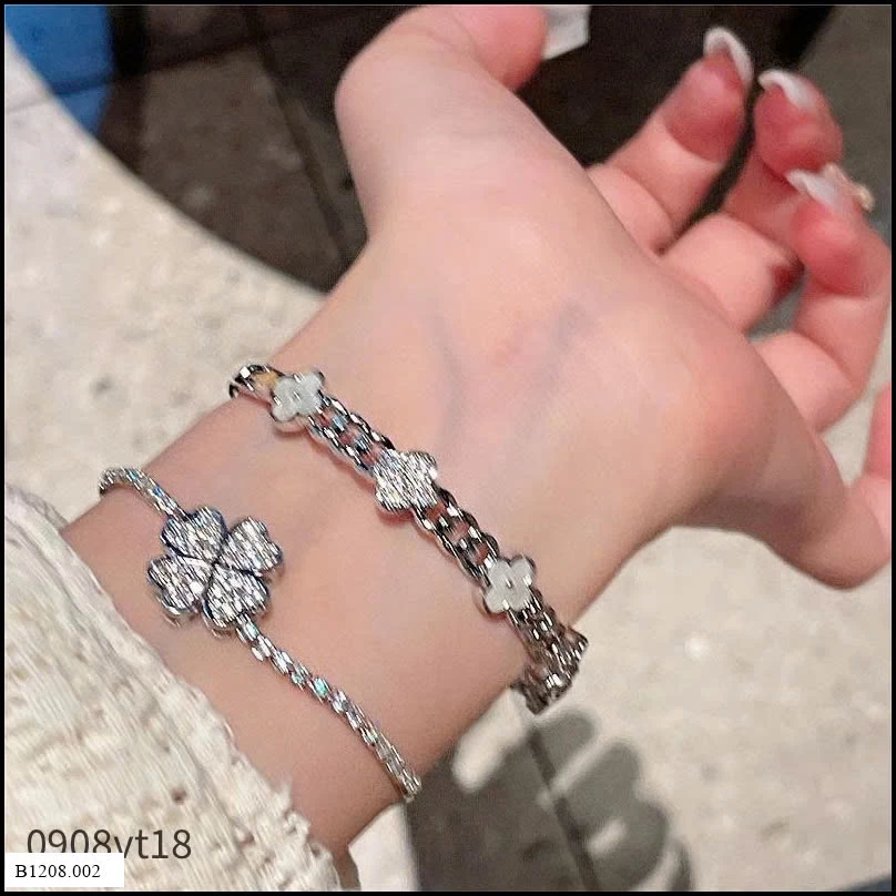 VÒNG TAY KIỂU HOA ĐÍNH ĐÁ SANG TRỌNG   Giá sỉ 75k