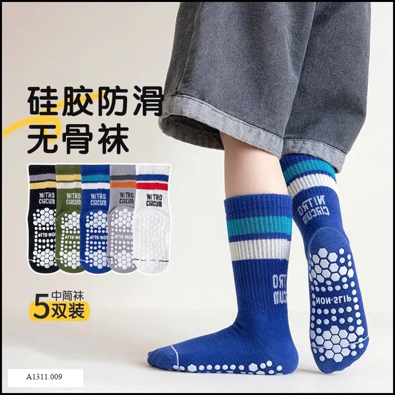 SET 5 ĐÔI TẤT CHỐNG TRƯỢT TRẺ CON CAO CỔ   Giá sỉ 80k/set