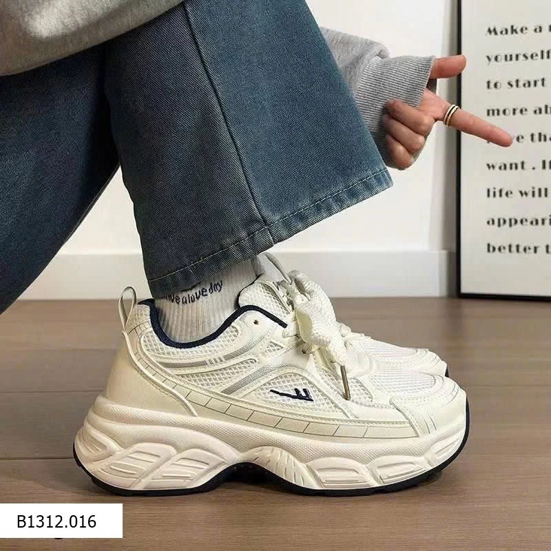 Giày warrior hack dáng  Giá sỉ 210k