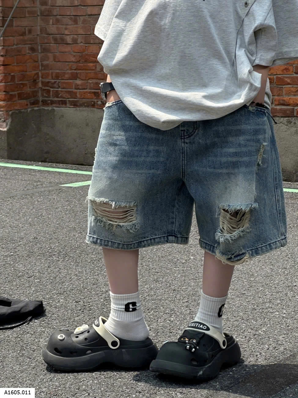 QUẦN SHORT JEAN RÁCH CÁ TÍNH BT Sỉ 173k