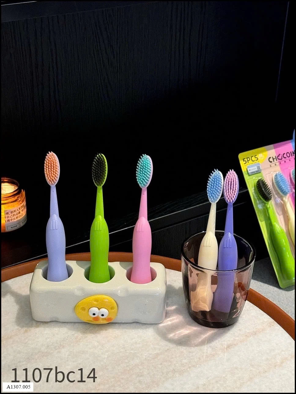  HỘP 5C BÀN CHẢI  Sỉ giá 40k