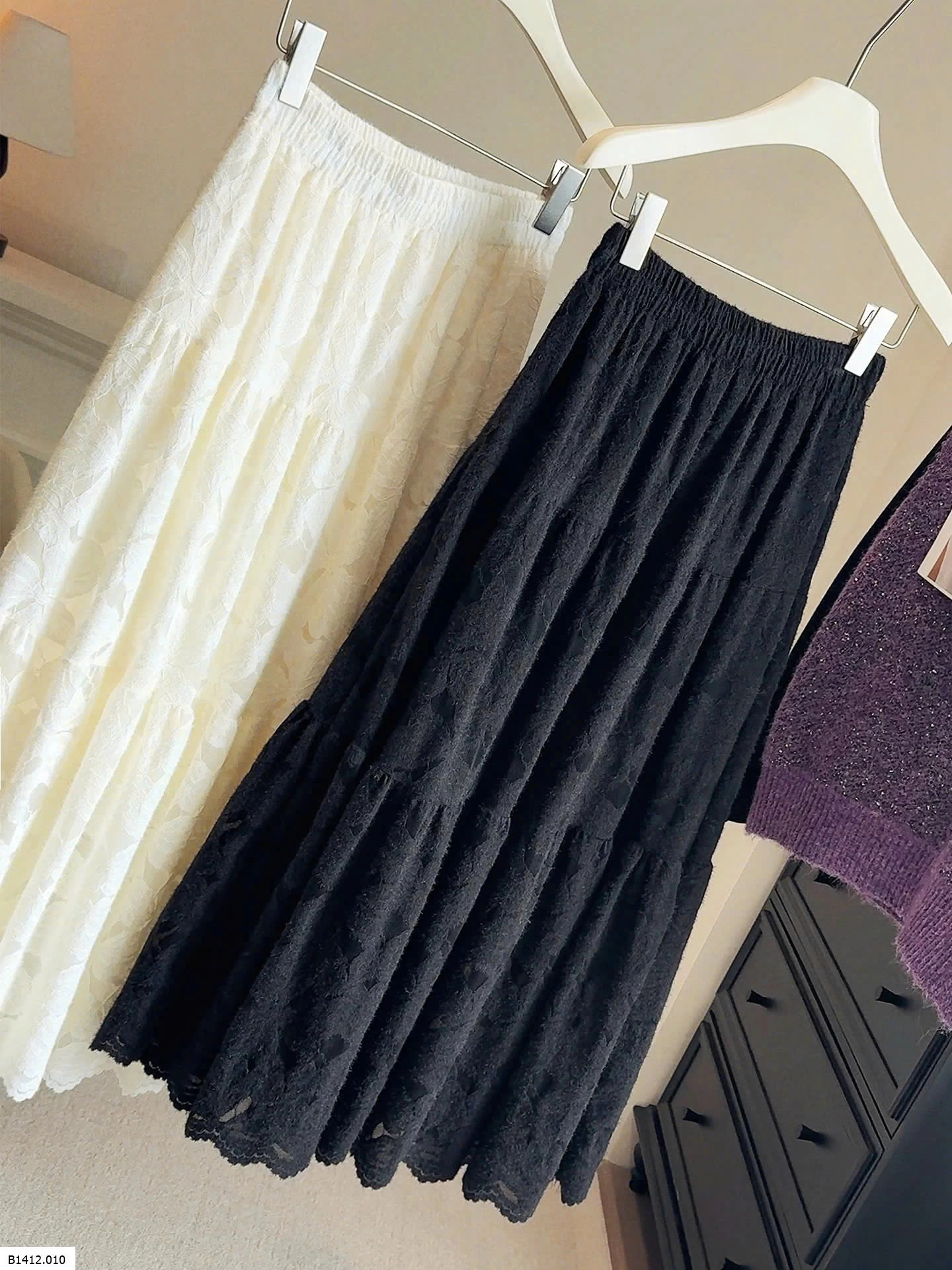 CHÂN VÁY REN LÔNG DÁNG DÀI ANNA  Giá sỉ 200k