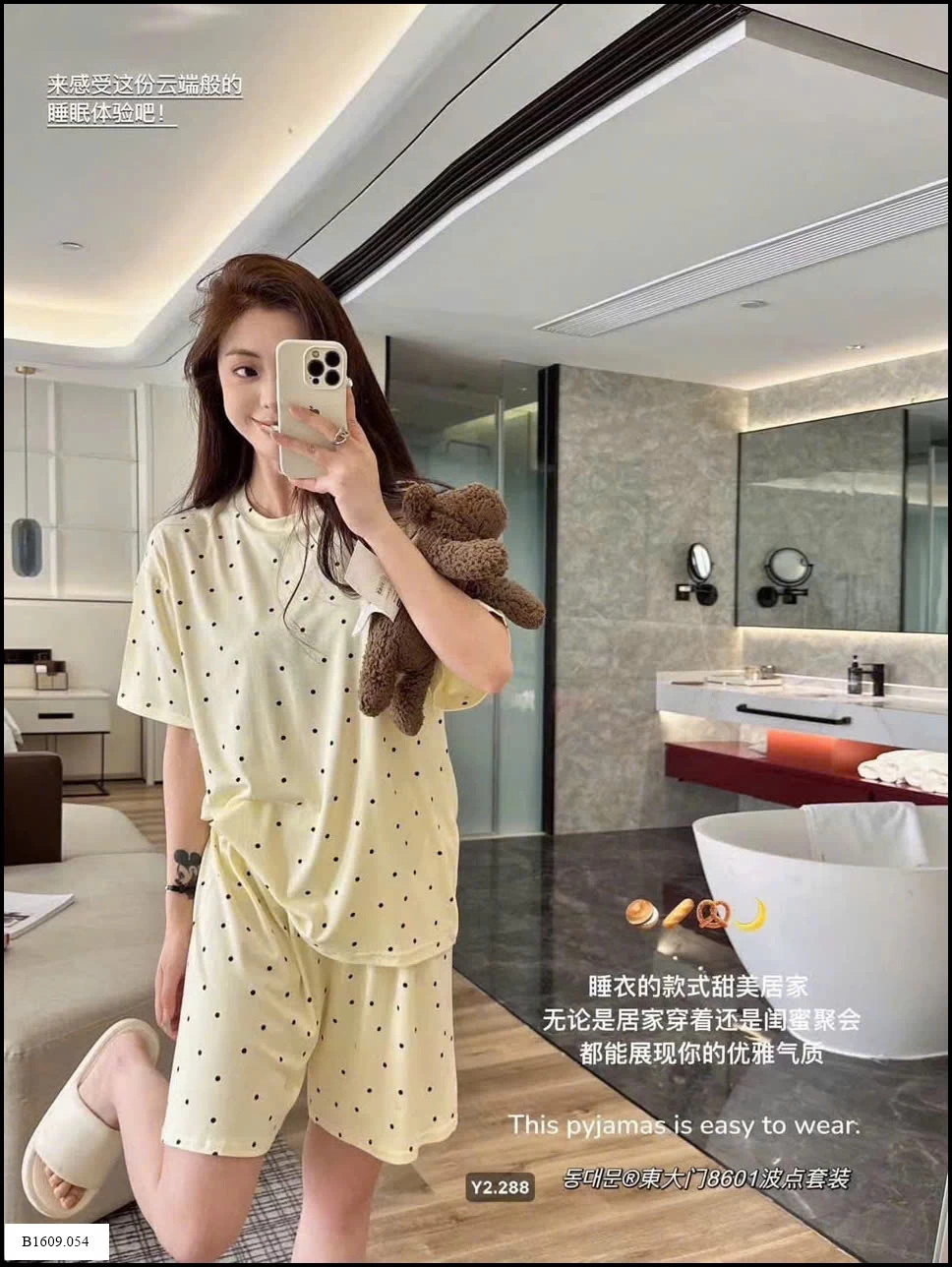 Set đồ chấm bi xinh   Giá sỉ 140k