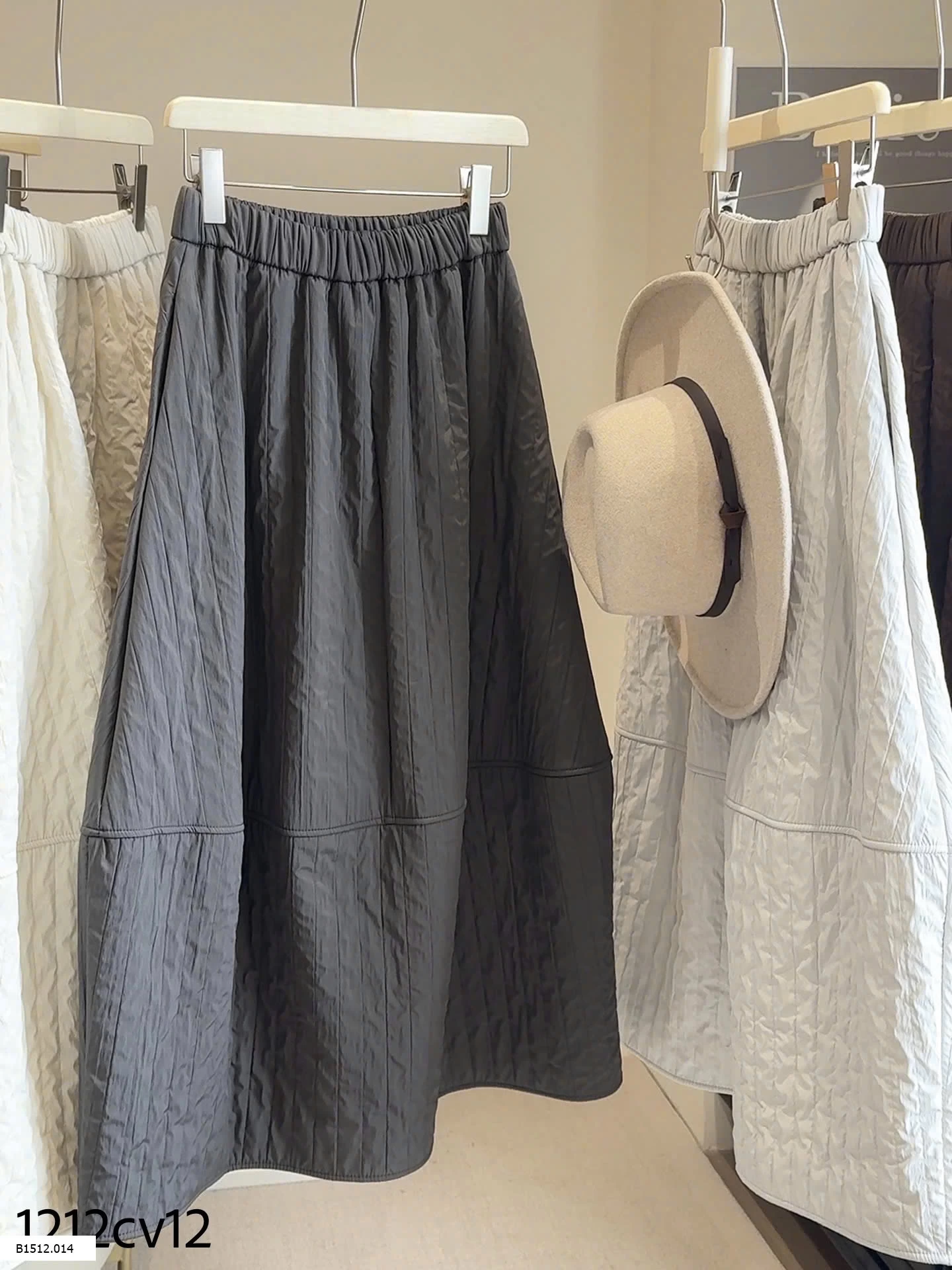 CHÂN VÁY TRẦN LÓT NỈ ANNA  Giá sỉ 225k.