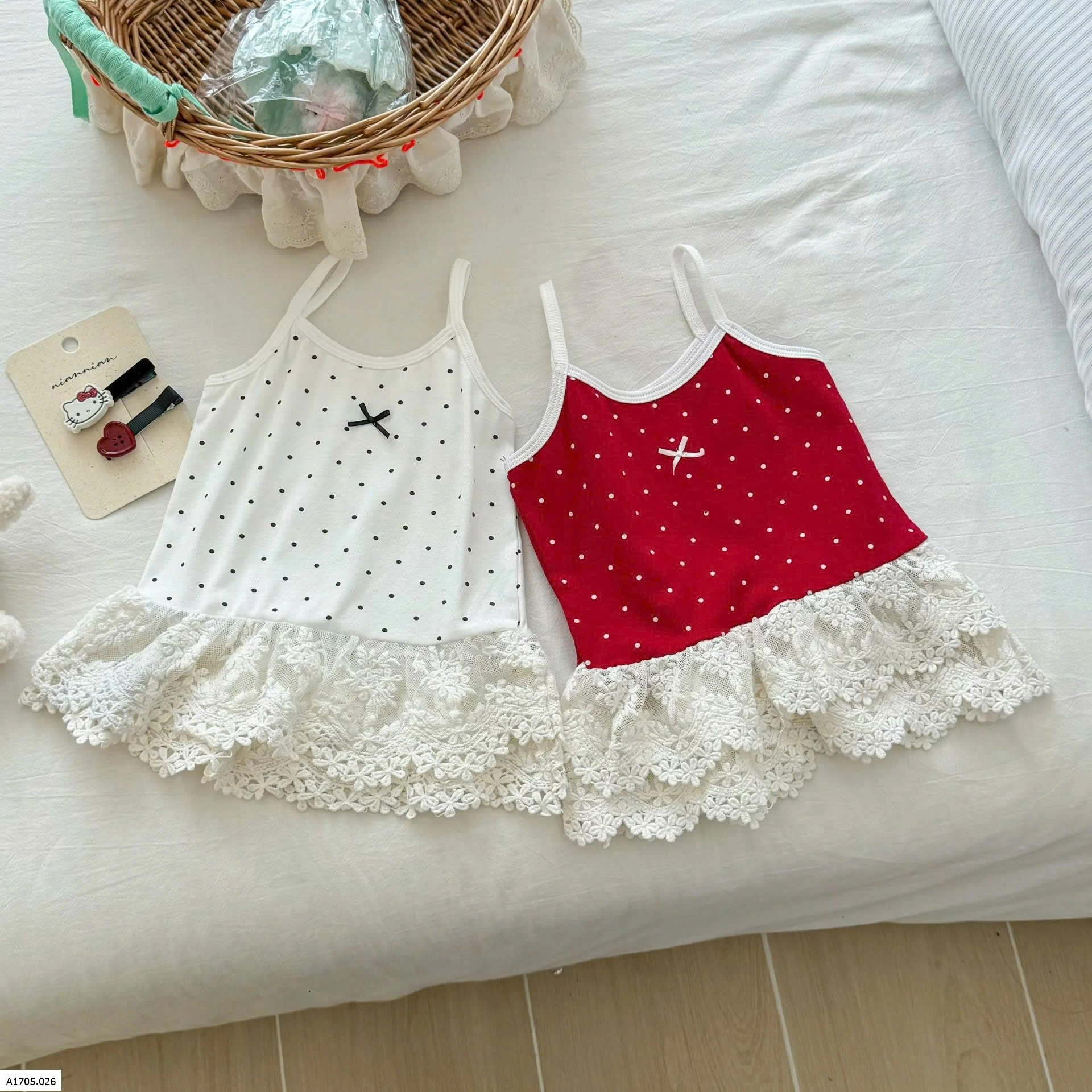 ÁO 2 DÂY CHẤM BI PHỐI REN NƠ NINGLI Sỉ 80k
