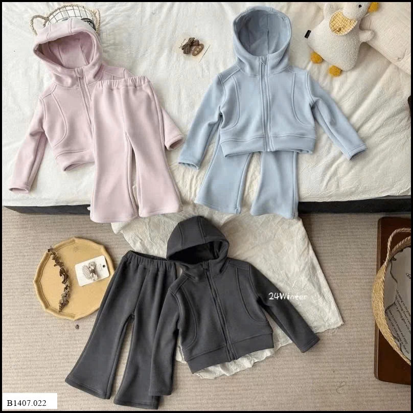 SET BỘ ÁO NỈ CÓ MŨ MIX QUẦN ỐNG LOE  Sỉ giá 252k