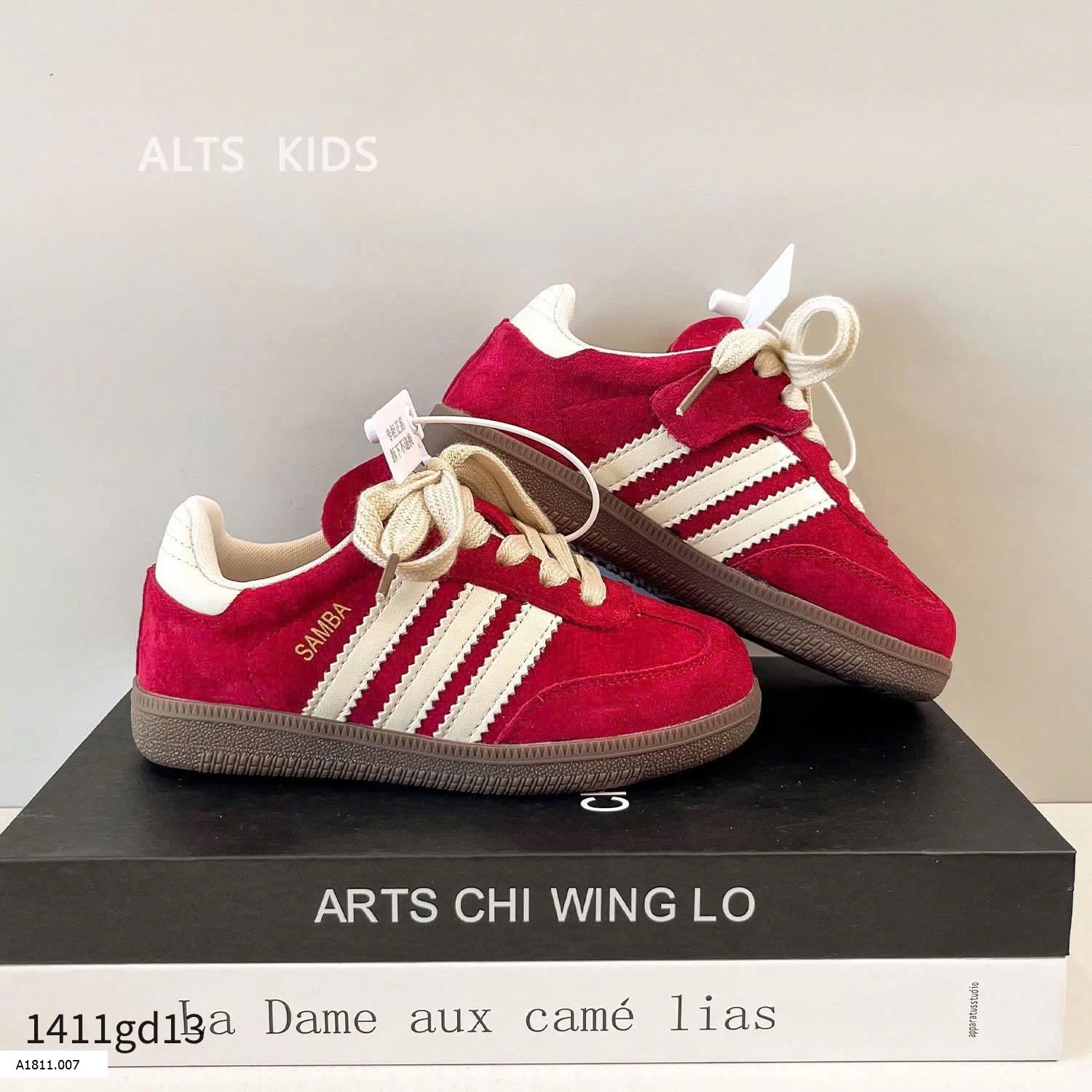 Giày thể thao onlyy   Giá sỉ 26-31: 145k      32-37: 150k