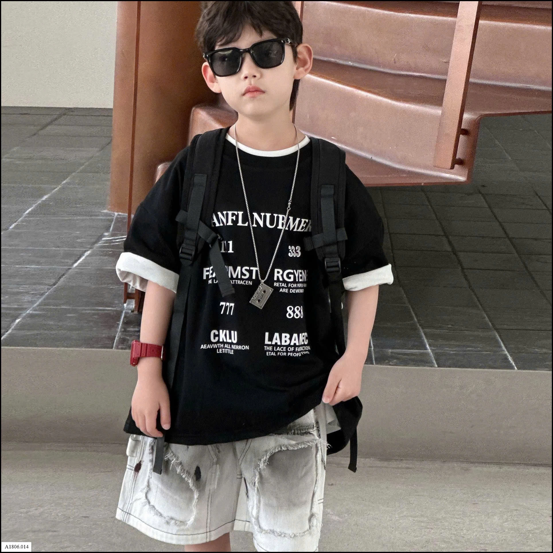 ÁO THUN ĐEN IN CHỮ Sỉ  sz 100-140: 117k  sz 150-160: 126k 