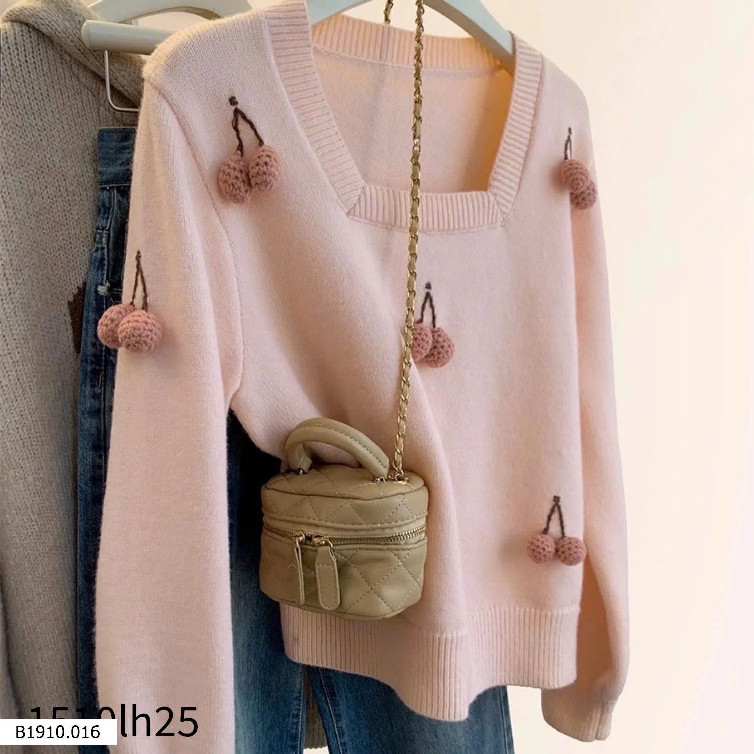 ÁO LEN CỔ VUÔNG QUẢ CHERRY NỮ Giá sỉ 215k