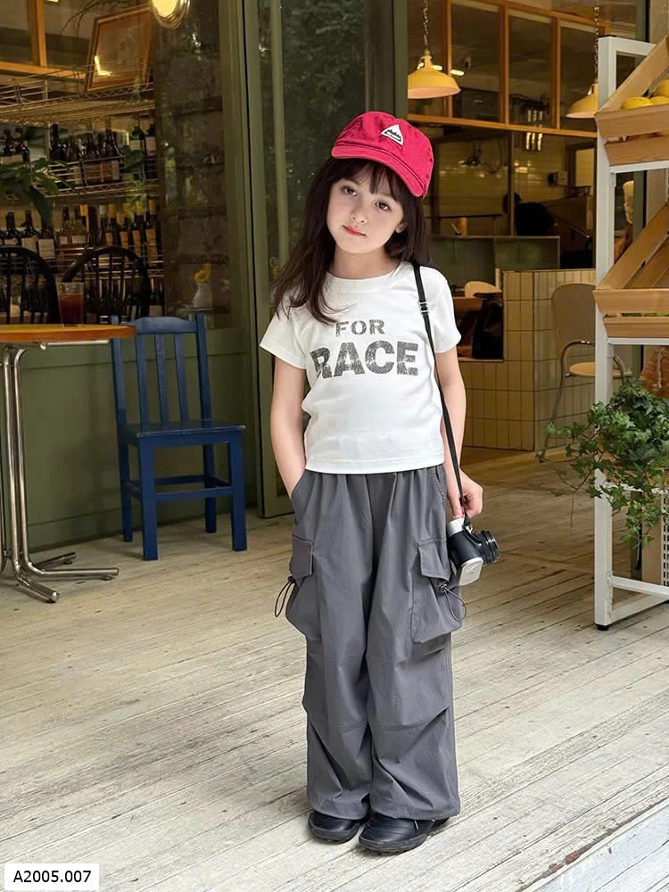 ÁO THUN NGẮN TAY AMBB BÉ GÁI  Sỉ giá  sz 90-150 : 78k  sz 160: 86k  sz 170 : 95k 