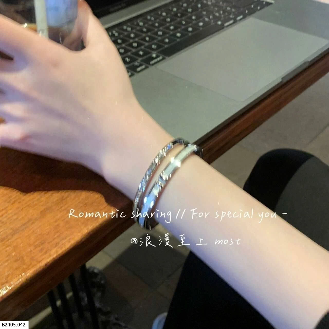   VÒNG TAY HỢP KIM NỮ THANH LỊCH   Sỉ 44k