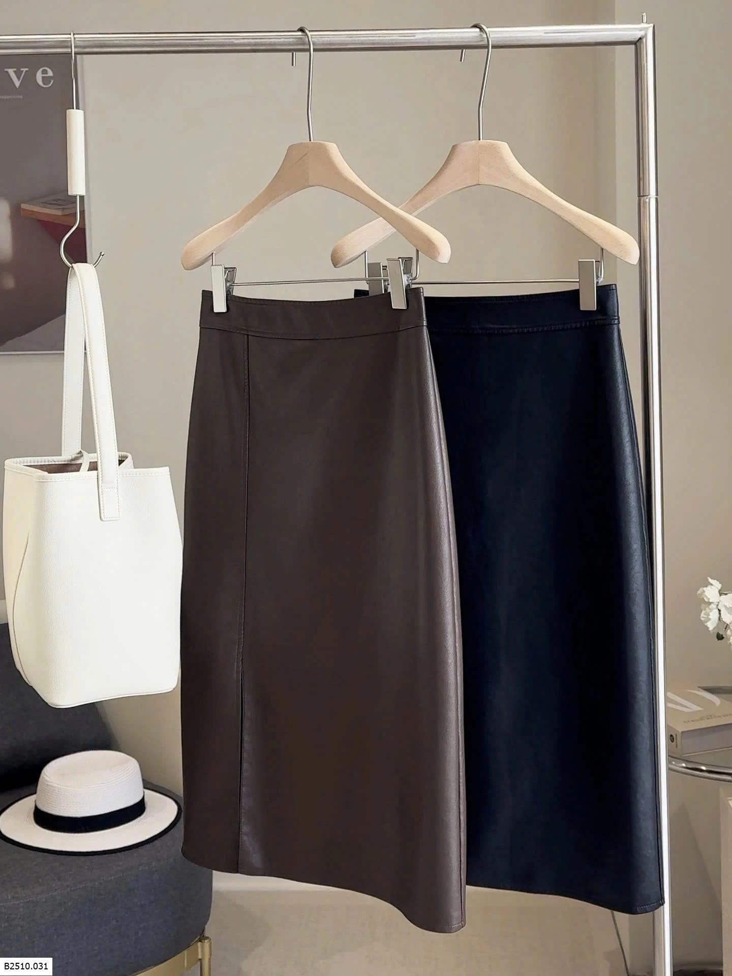 CHÂN VÁY DA HÃNG ANNA    Giá sỉ 158k