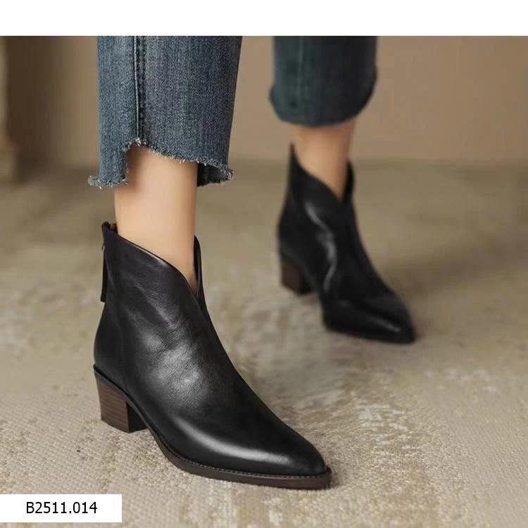 BOOT DA CỔ NGẮN MŨI NHỌN SIÊU SANG   Giá sỉ 205k