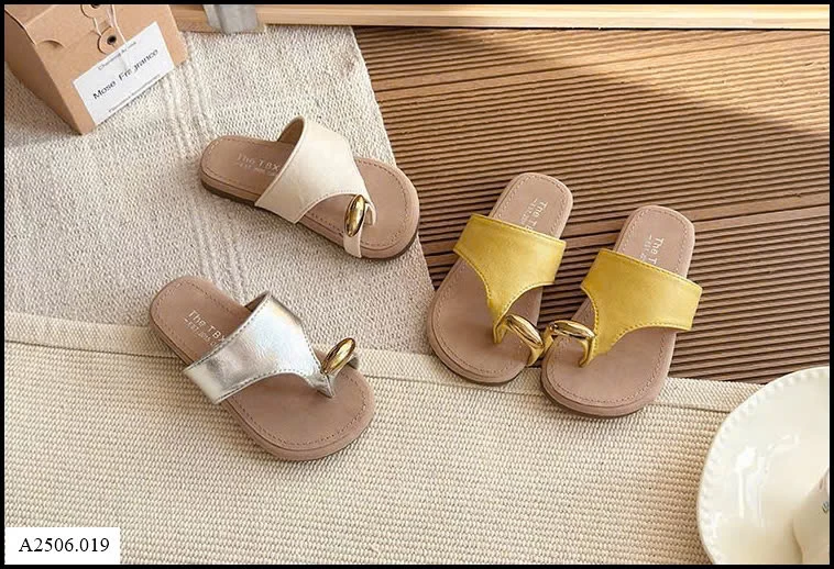 DÉP LÊ XỎ NGÓN BG  Sỉ giá sz 23-25: 109k  sz 26-30: 119k  sz 31-36: 129k 