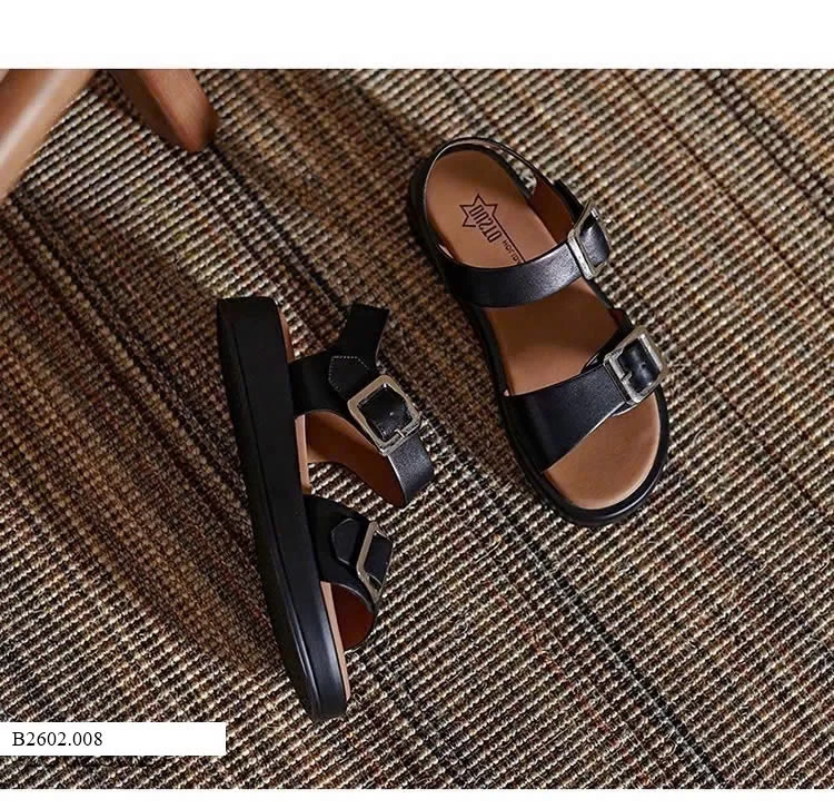 SANDAL ĐẾ BẰNG DUSTO KHUY BẠC  Sỉ 135k