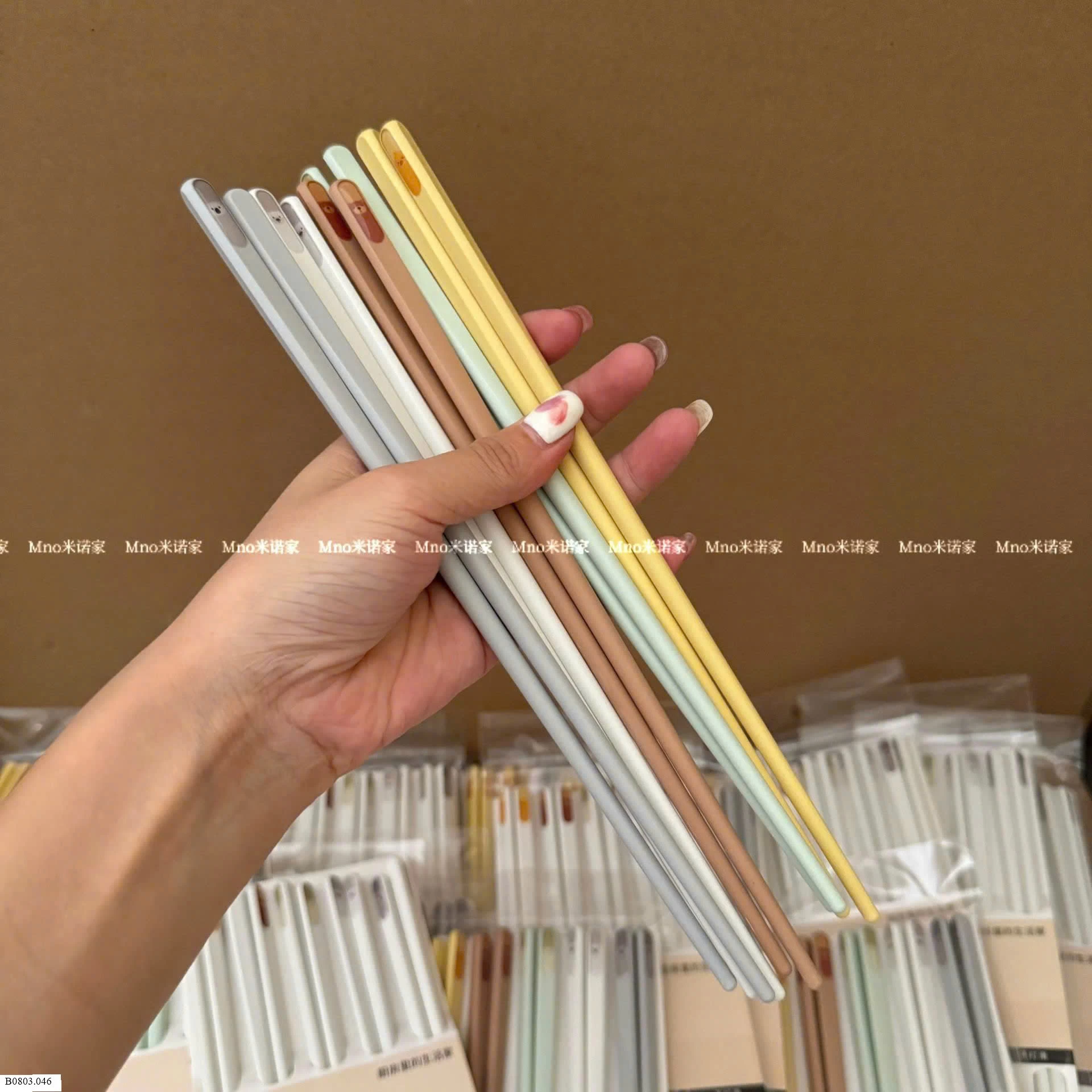 SET 10 đôi đũa hợp kim kháng khuẩn  Sỉ 70k/ 1 sét 10 đôi ( mix màu hoặc màu trắng)