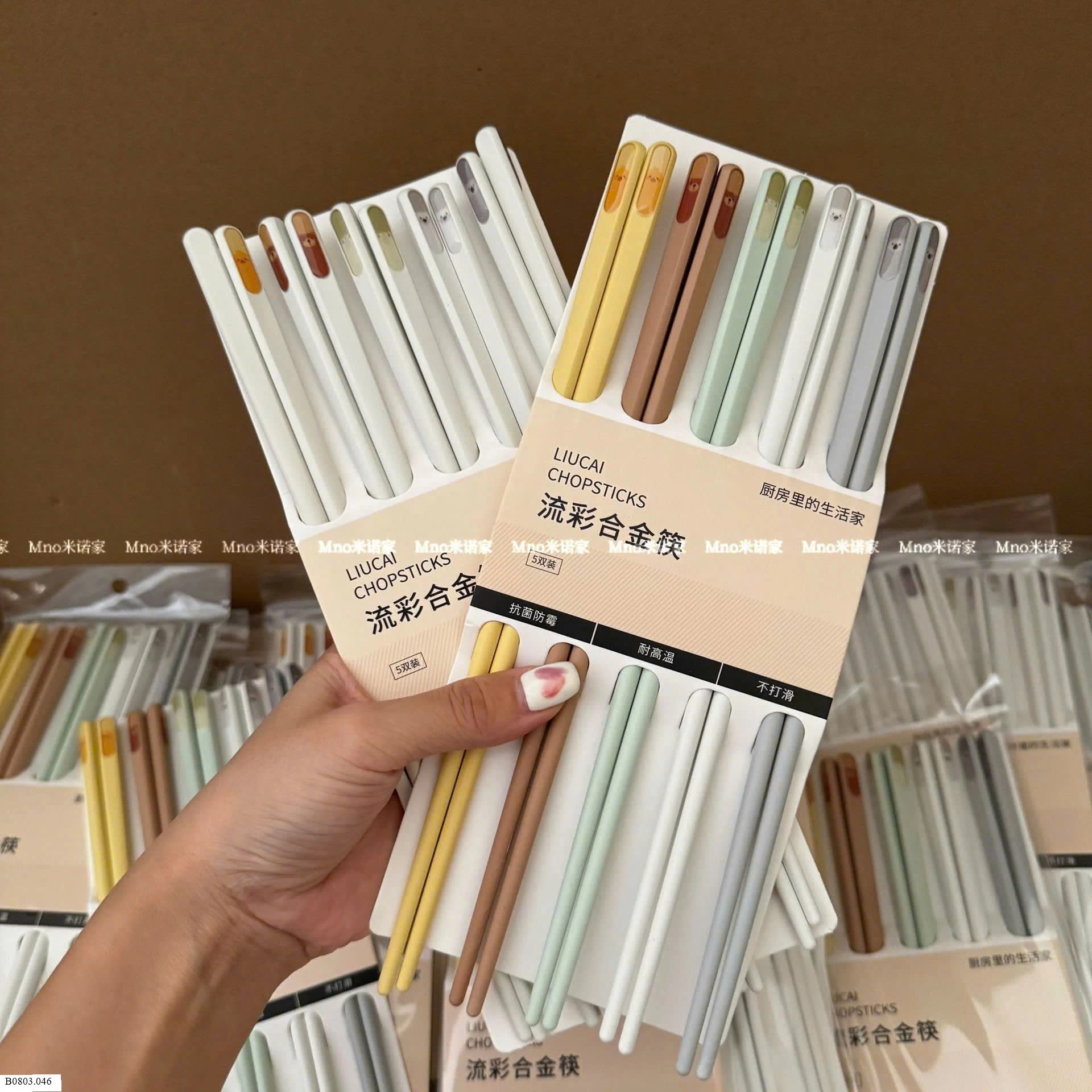 SET 10 đôi đũa hợp kim kháng khuẩn  Sỉ 70k/ 1 sét 10 đôi ( mix màu hoặc màu trắng)