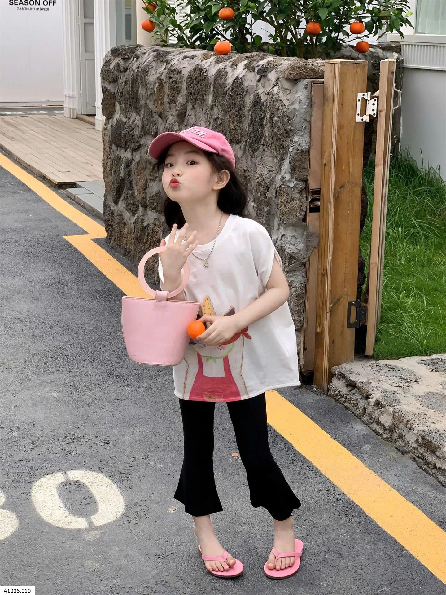 SET ÁO THUN MIX QUẦN ỐNG LOE   Sỉ  giá  áo: 108k  quần: 97k 
