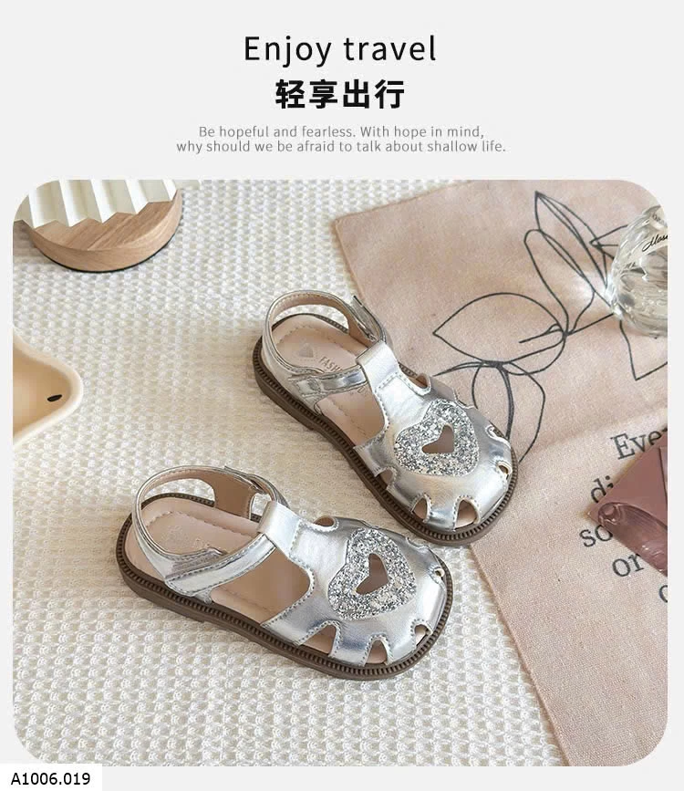 DÉP SANDAL TIM  Sỉ  giá  sz 21-25: 121k  sz 26-30: 131k 