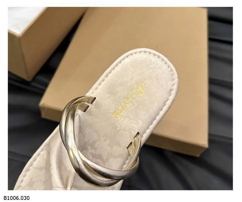   DÉP SANDAL XỎ NGÓN   Sỉ 122k