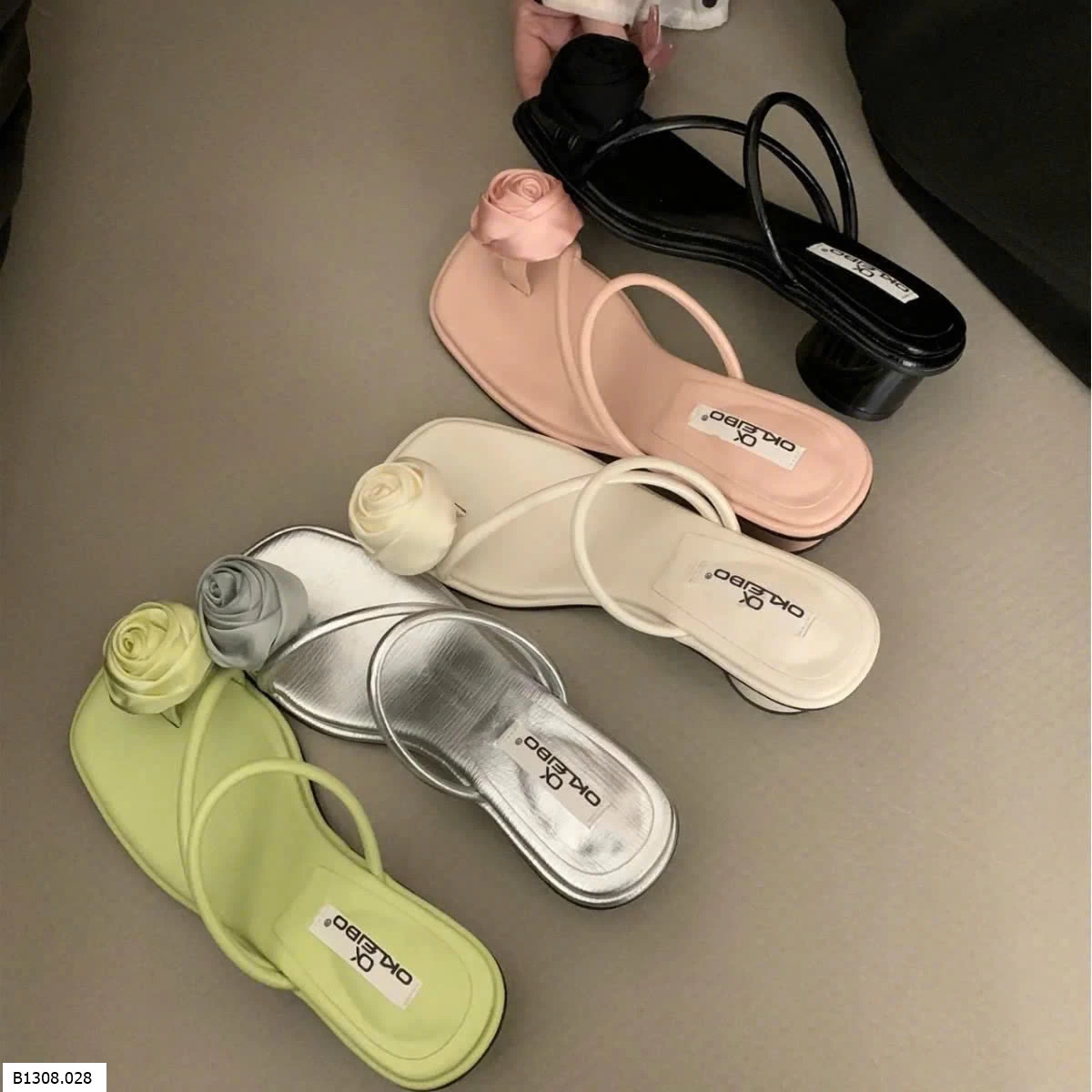 DÉP SANDAL ĐÍNH HOA NỮ   Giá sỉ 175k