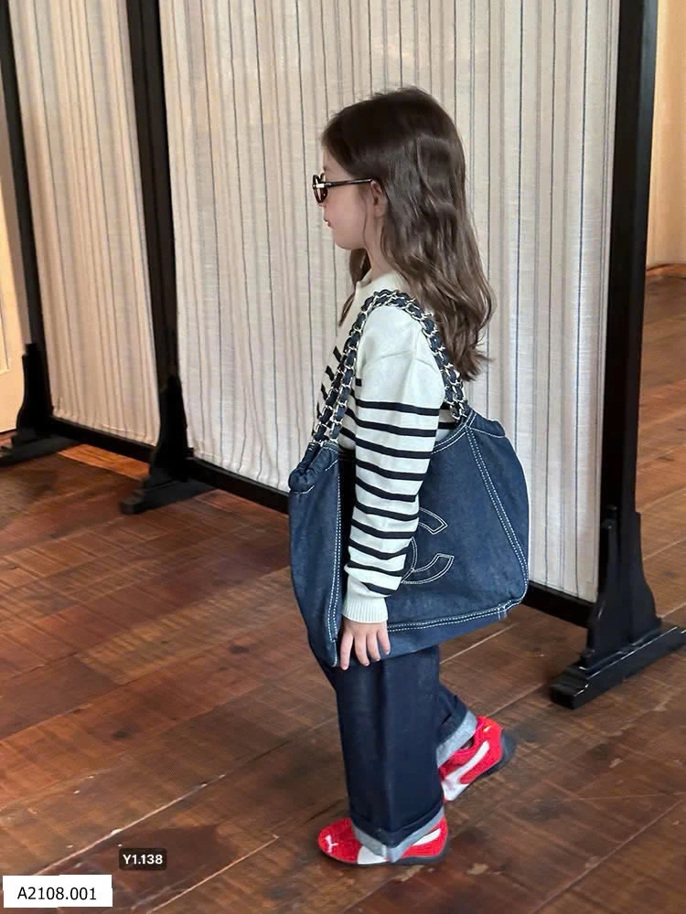 Áo len ambb    Giá sỉ 165k