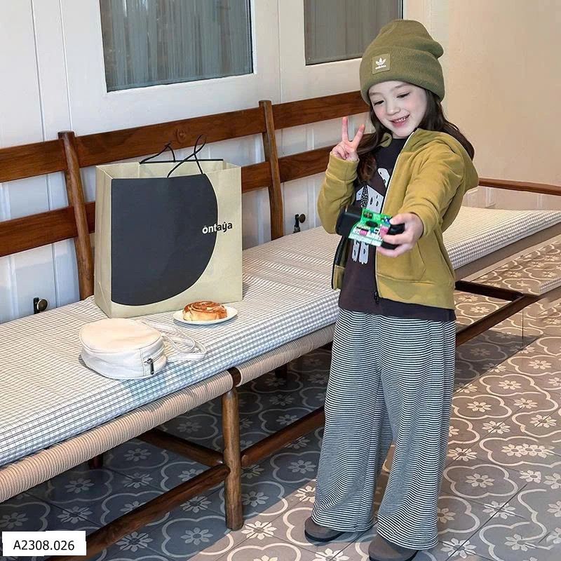 ÁO KHOÁC NỈ CÓ MŨ AMBB   Giá sỉ sz 90-150: 234k 160: 257k 170: 282k