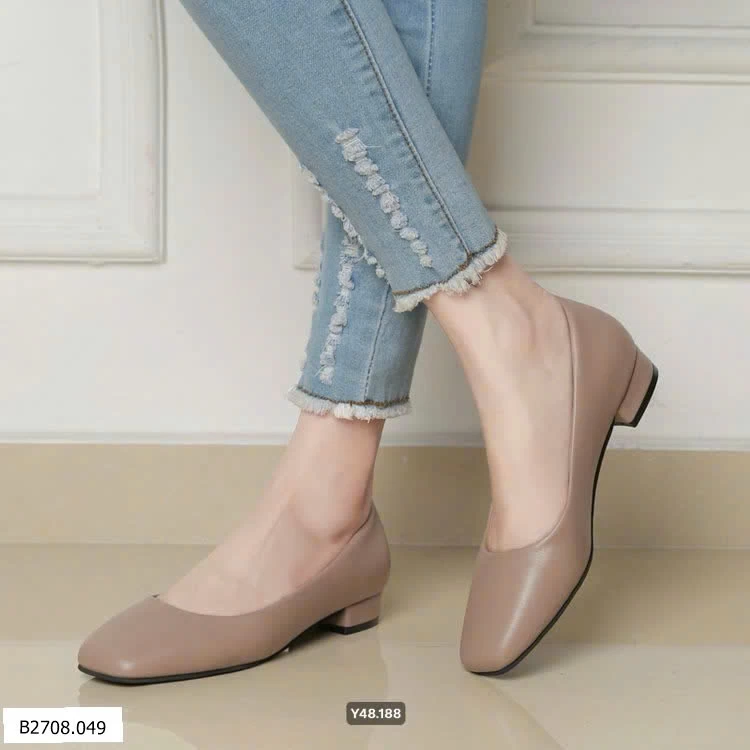 Giày đế mũi vuông   Giá sỉ 120k