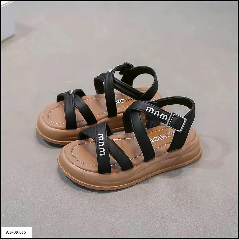 Sandal bé gái Giá sỉ  Sz 26-30 #125k Sz 31-36 #135k 