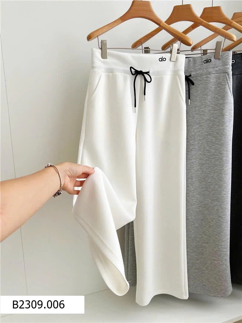 QUẦN SUÔNG HACK DÁNG ALO    Giá sỉ 180k