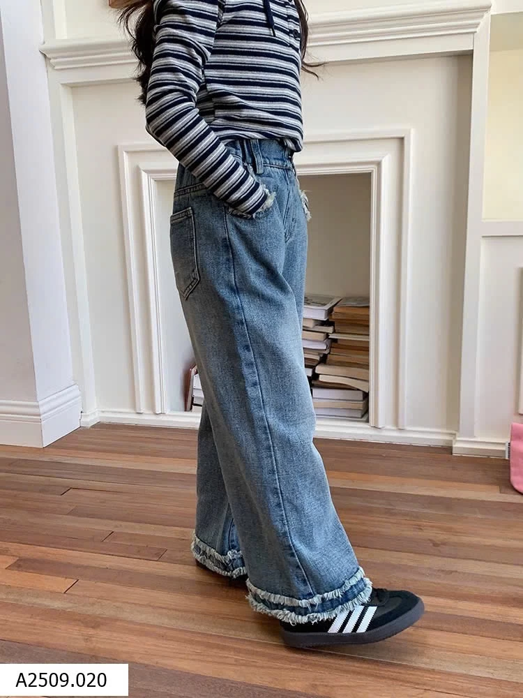 QUẦN JEAN SUÔNG AMBB BG Giá sỉ 152K