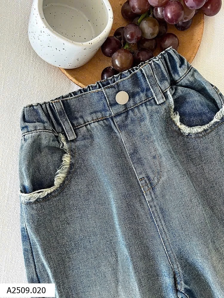 QUẦN JEAN SUÔNG AMBB BG Giá sỉ 152K