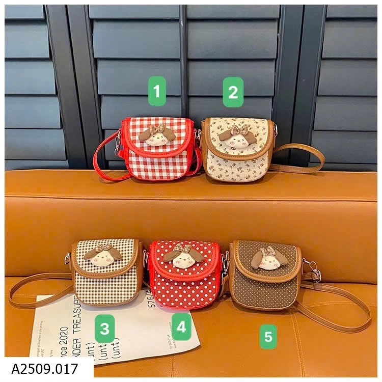 TÚI ĐEO CHÉO GẮN BÚP BÊ DỄ THƯƠNG Giá sỉ 112K