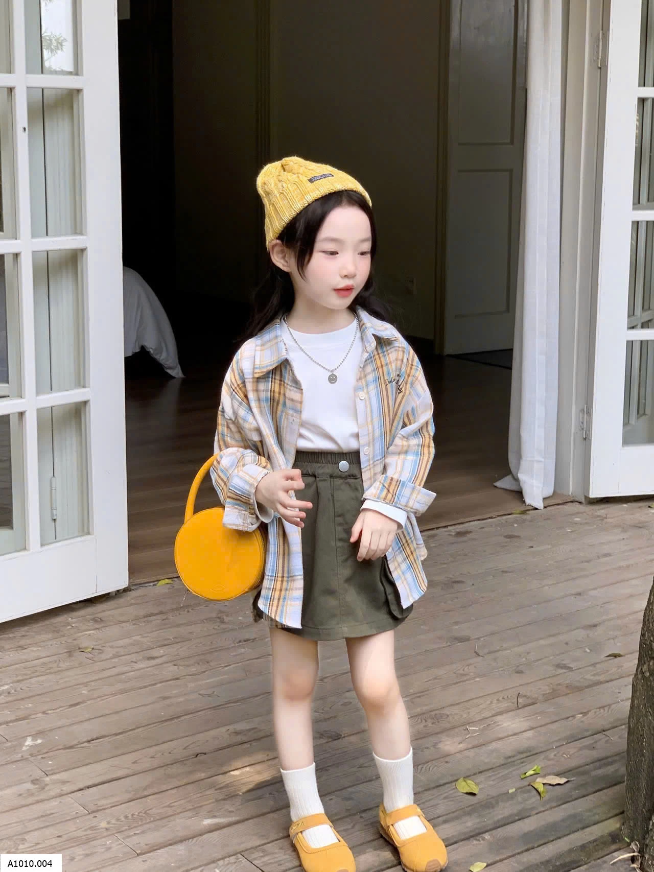 SET 3CT: ÁO SƠ MI + ÁO THUN + CV BG  Giá sỉ áo somi: 130k áo thun: 93k  cv: 115k