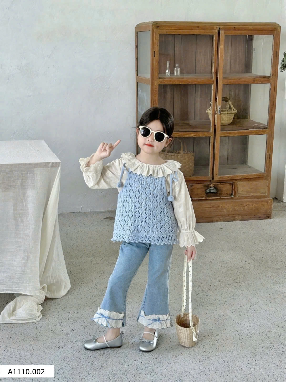SET SƠ MI QUẦN JEANS LOE BÁNH BÈO   Giá sỉ GILE LEN: 136k  SƠ MI: 129k  QUẦN JEAN: 149k