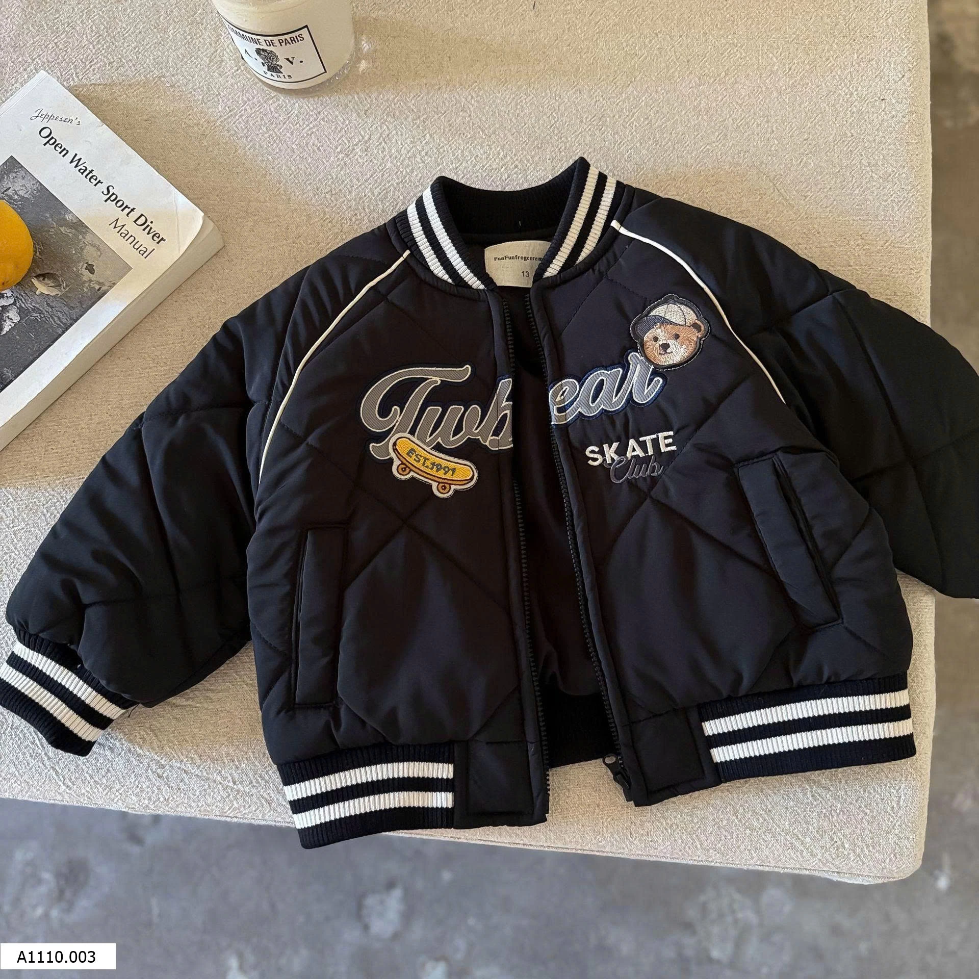 ÁO KHOÁC BOMBER GẤU PHỐI VIỀN   Giá sỉ 249k